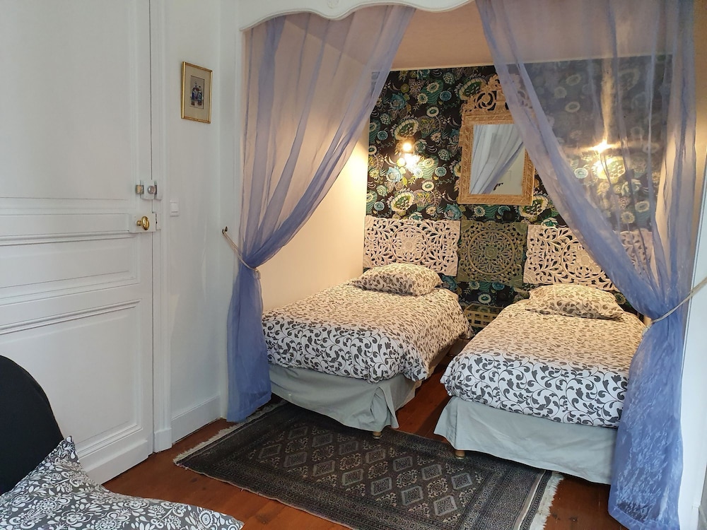 Room (Chambre Les Bleuets) photo 1