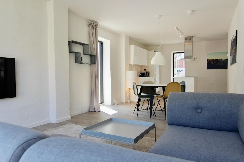Apartment photo 1