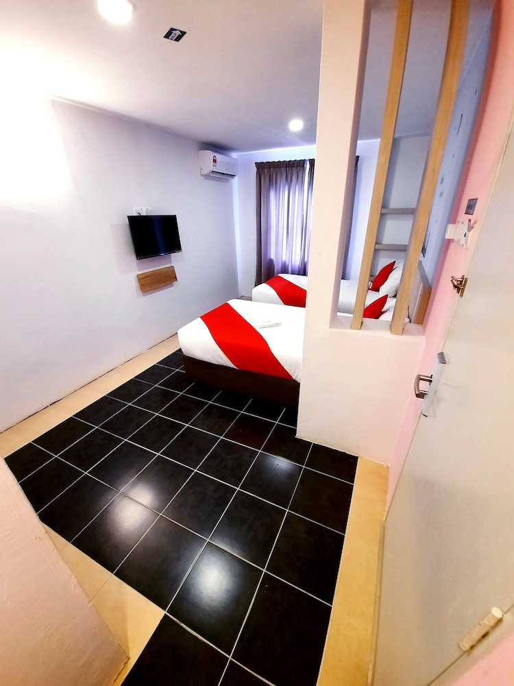 Deluxe Twin Room - Photo 3