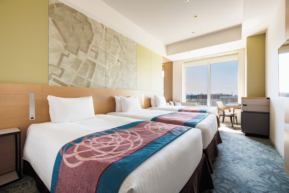 (Pay BF fee at Front Desk 1600JPY for 4-12 years old) -UTSUROI- (Renovated)Triple 25sqm Non Smoking - Photo 1
