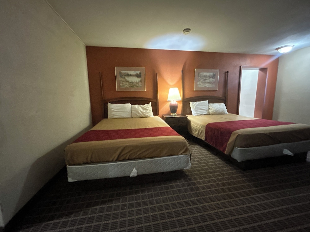 Suite, 2 Queen Beds, Non Smoking photo 1