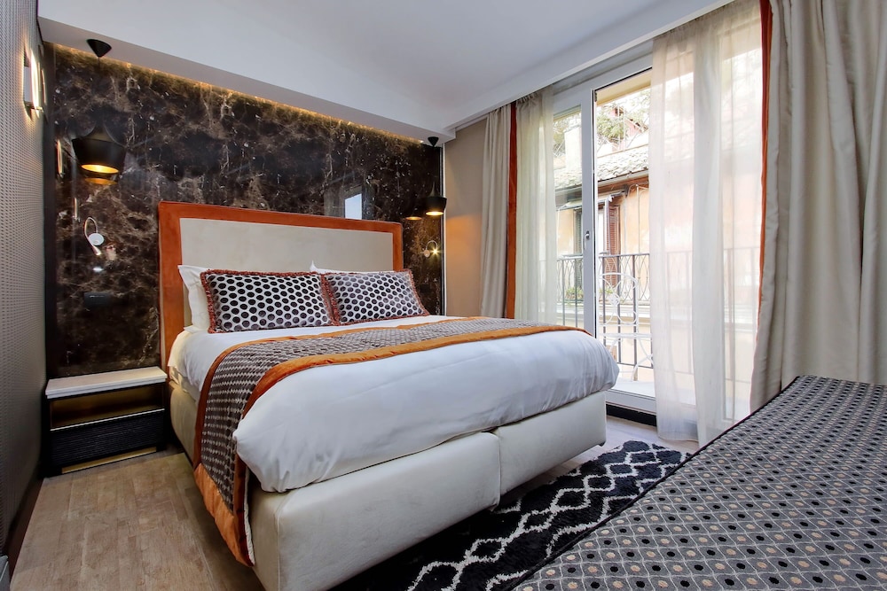 Exclusive Triple Room photo 2