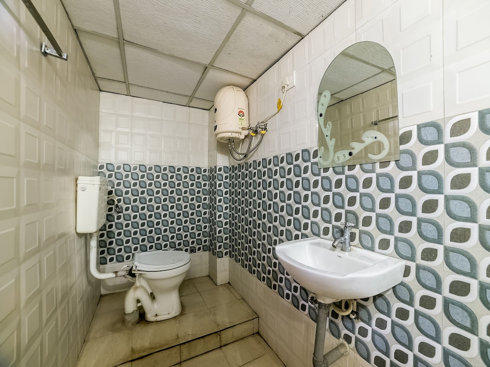 Double Room, 1 King Bed photo 2