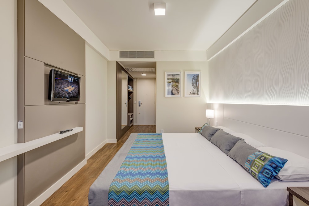 Deluxe Double Room, 1 King Bed photo 3