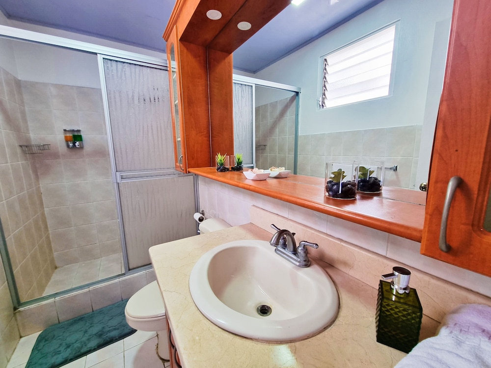 Superior Double Room, 1 King Bed, Private Bathroom photo 2