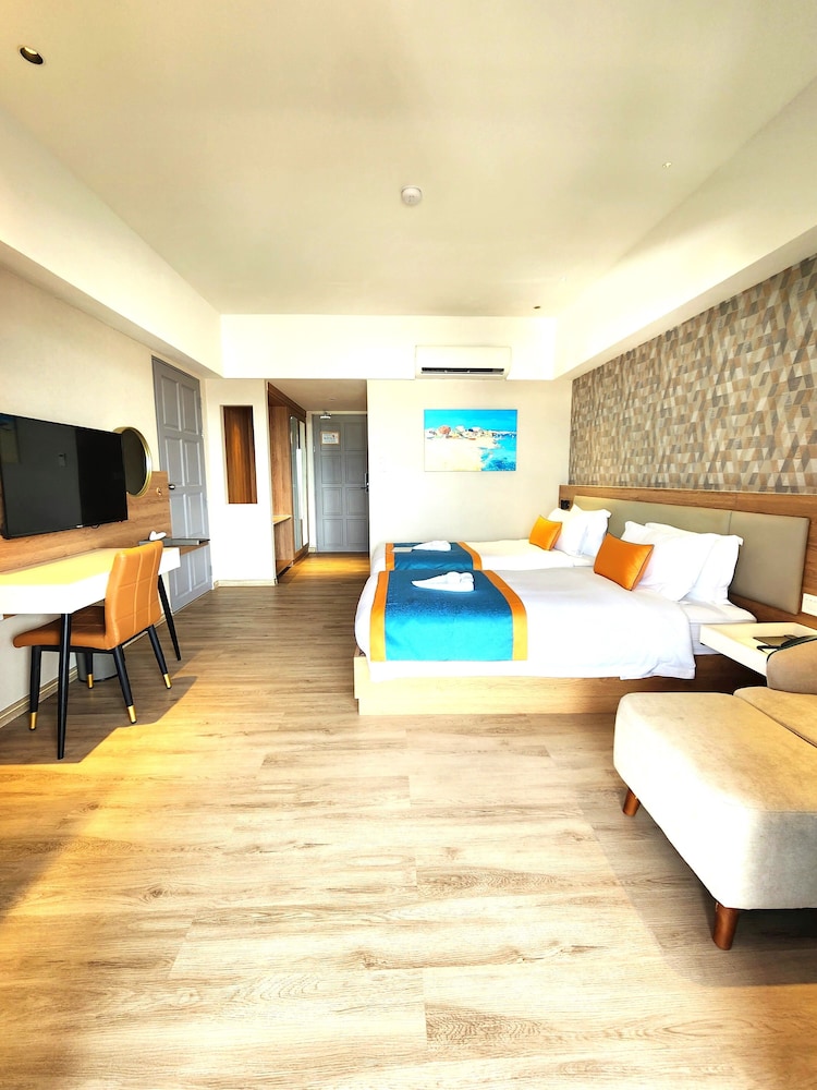 Ocean View Room With Balcony