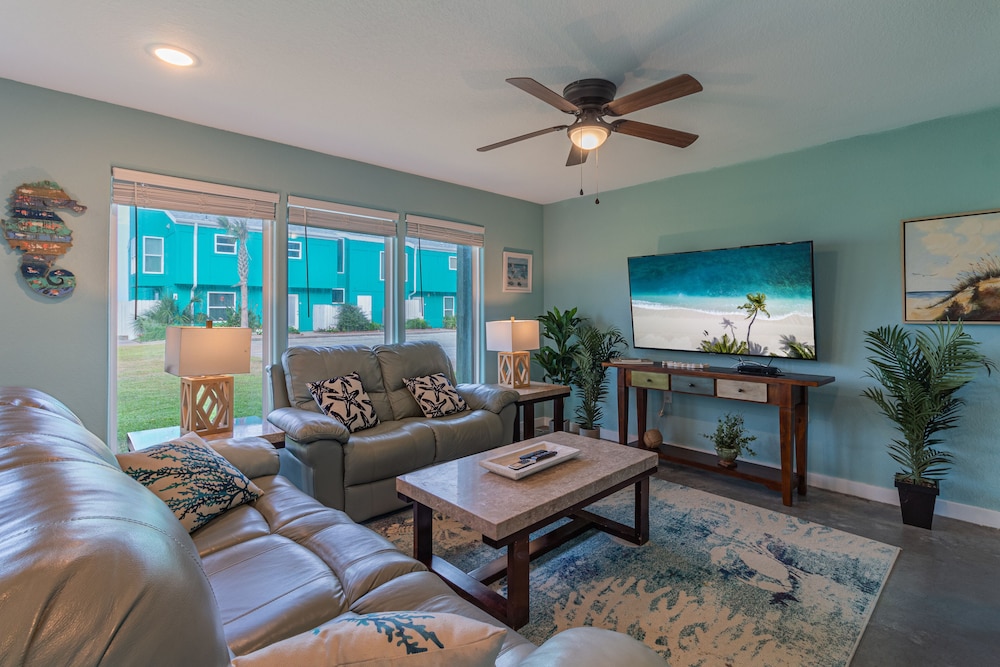 Condo, 3 Bedrooms, Beach View