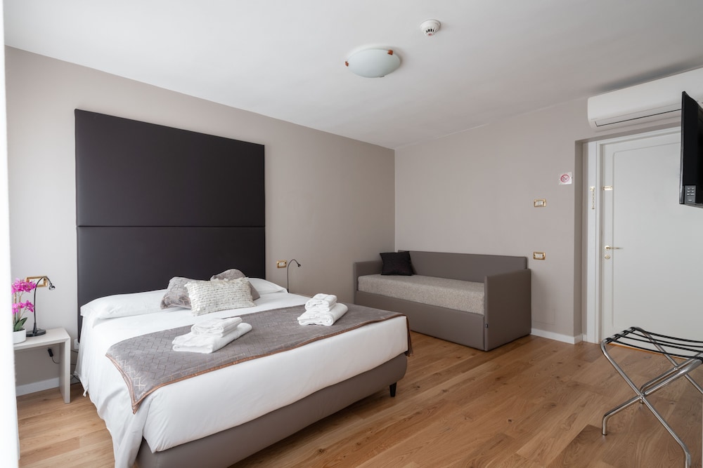 Luxury Triple Room, 1 Bedroom photo 2