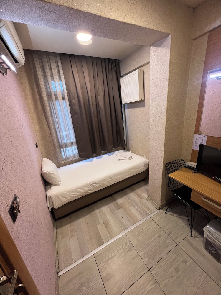 Economy Single Room photo 3