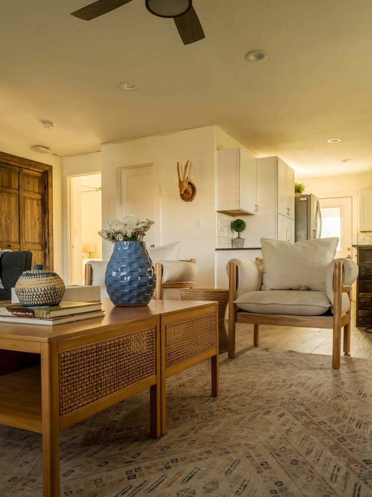 Family House, Multiple Bedrooms, Private Pool photo 2