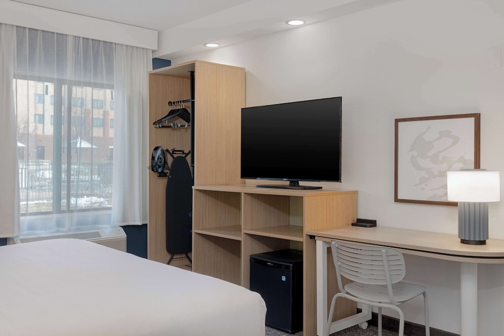 Room, 1 King Bed, Accessible Bathtub (Mobility Accessible) - Photo 1