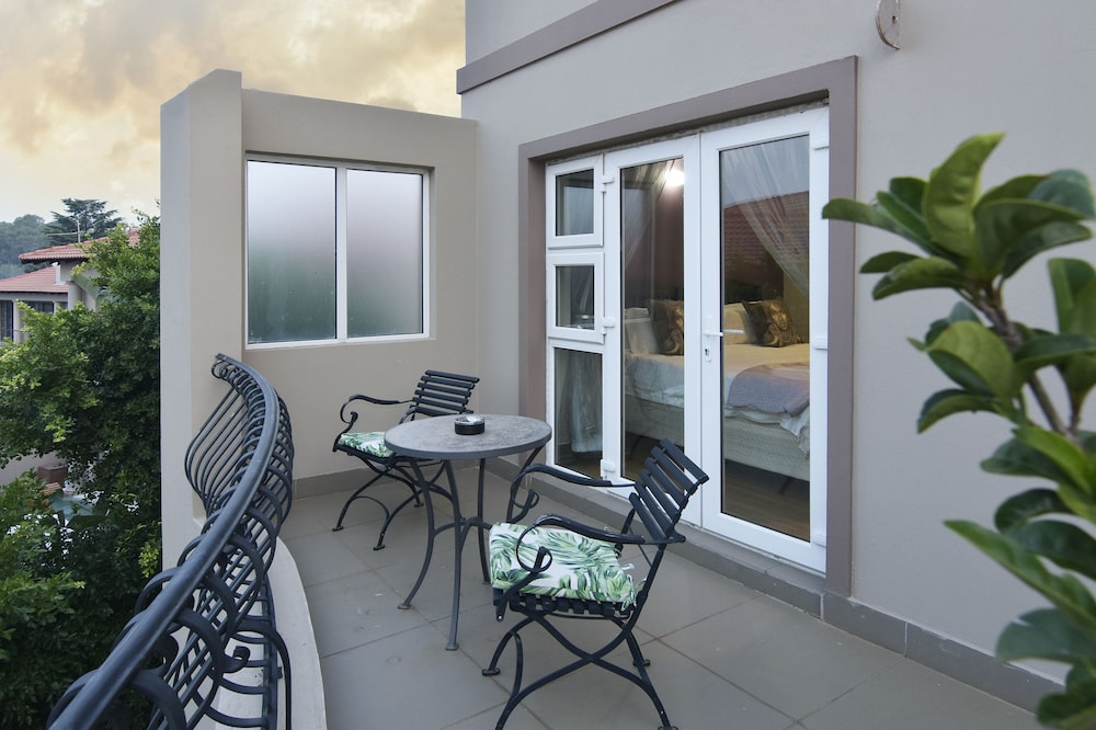 Superior King Room Balcony photo 2