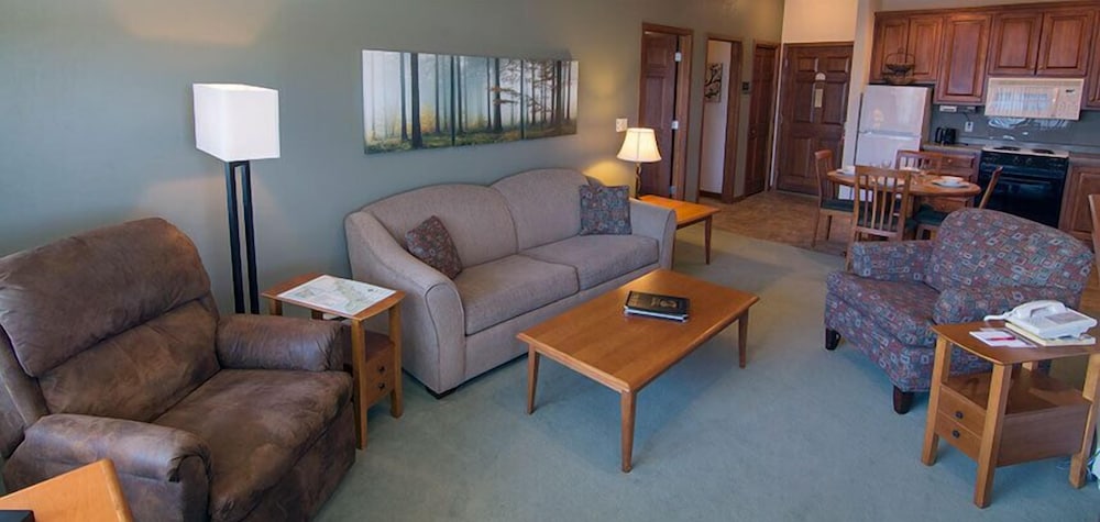 Condo, 2 Bedrooms photo 3