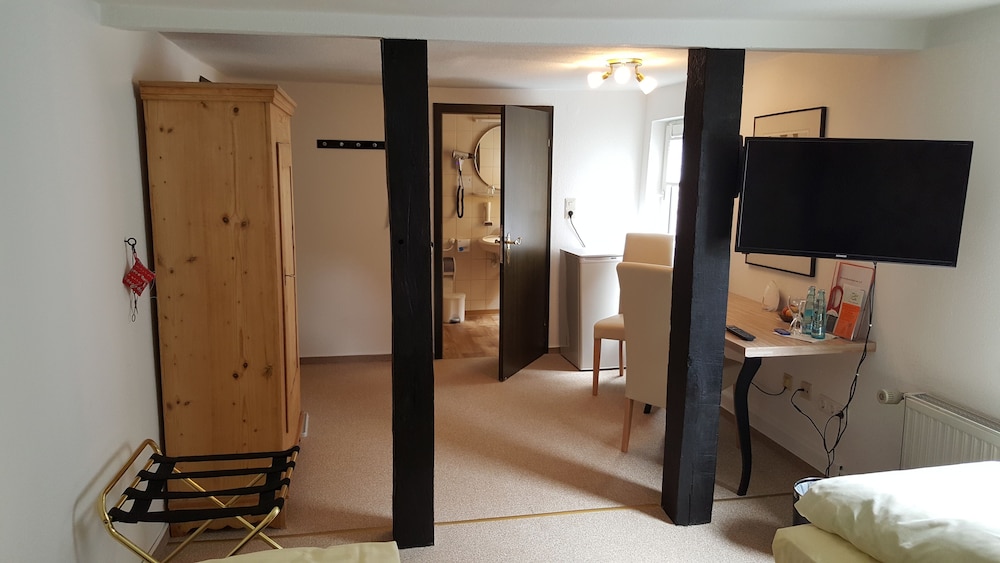 Classic Double Room - Photo 3