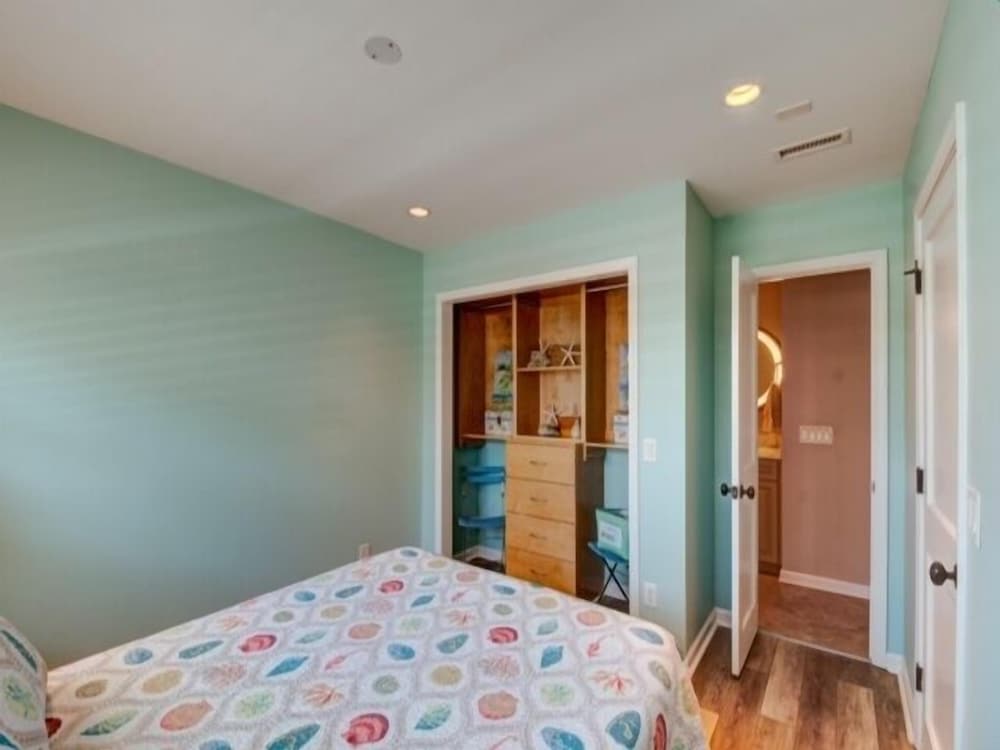 Townhome, 3 Bedrooms photo 3