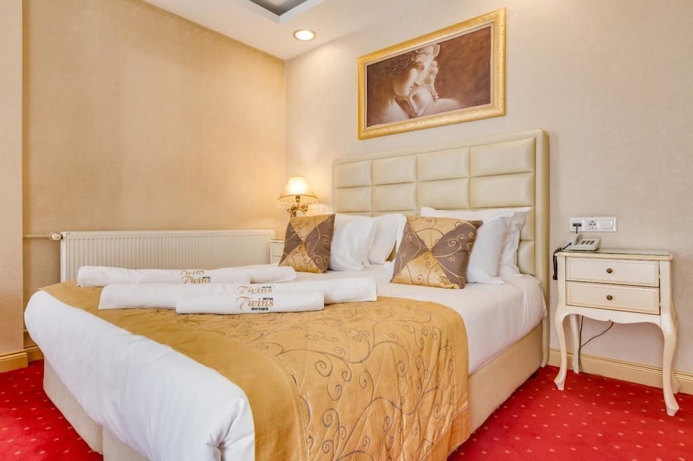 Standard Double Room photo 2