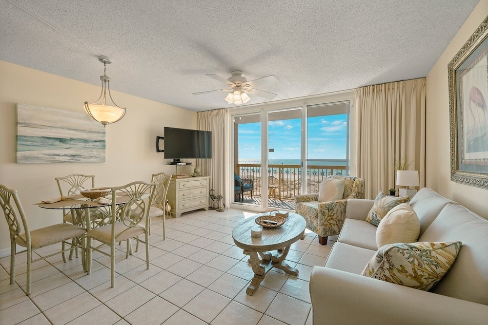 Condo, 1 Bedroom photo 1