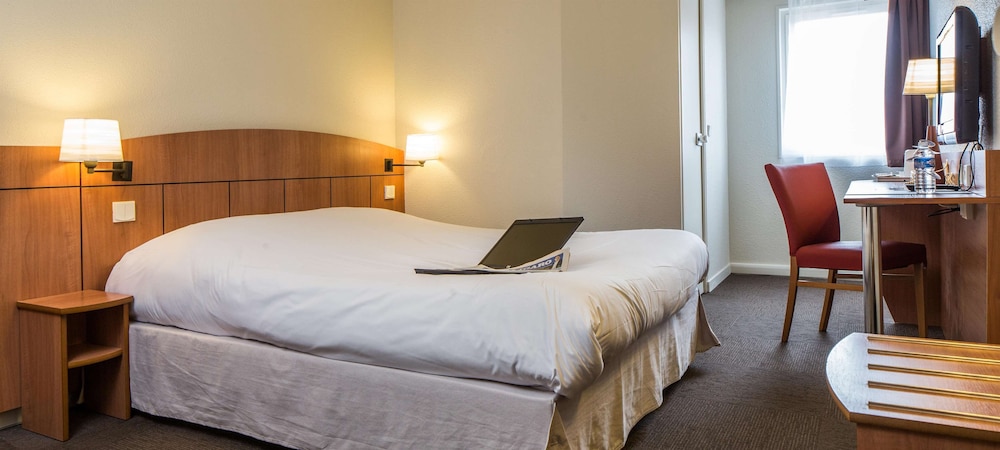 Standard Room, Multiple Beds - Photo 5