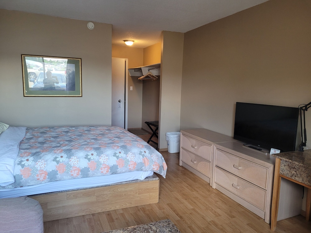 Comfort Room, 1 Queen Bed photo 2