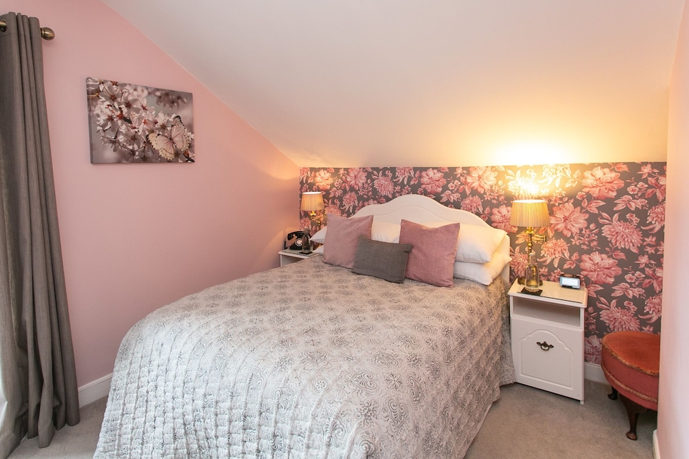Classic Double Room, Ensuite