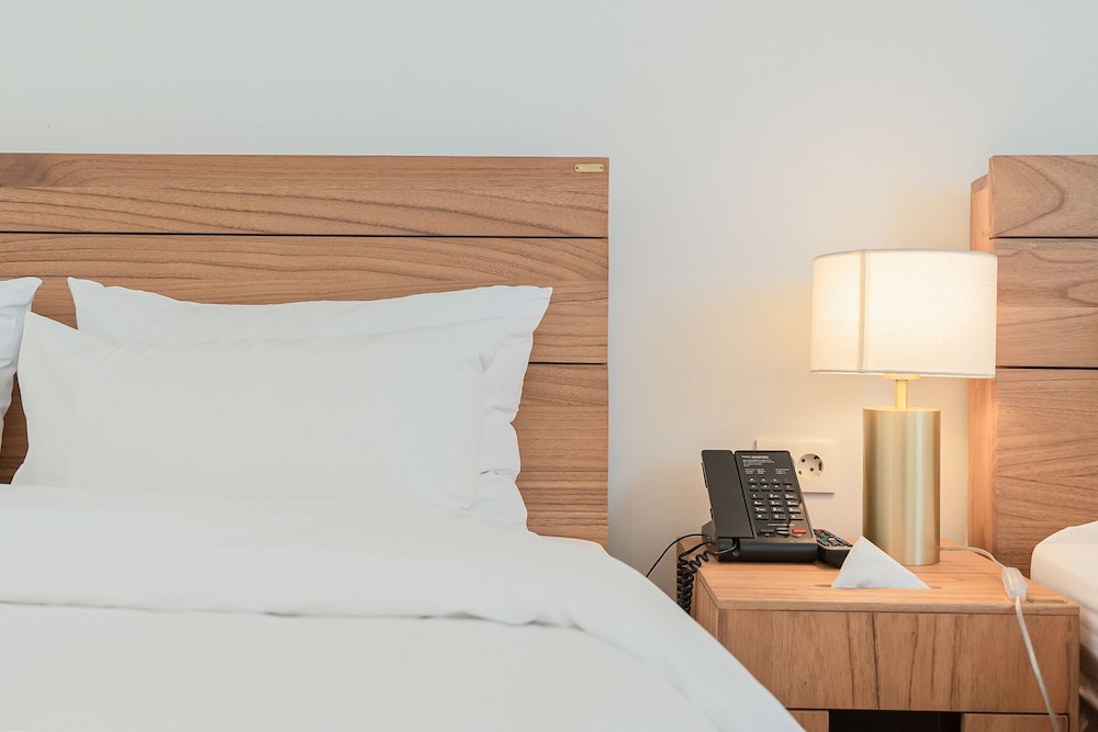 heyy, Suite, Ocean View - Photo 11