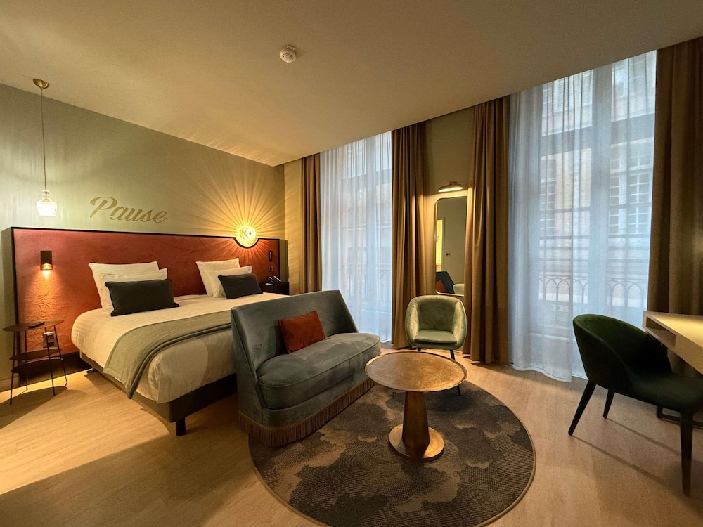 Superior Room, 1 King Bed - Photo 3