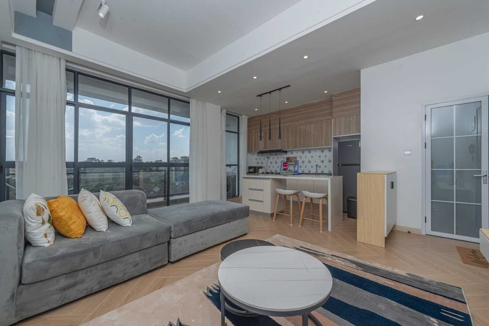 Luxury Apartment, Balcony, City View