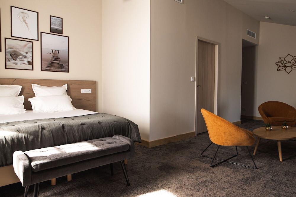 Junior Quadruple Room