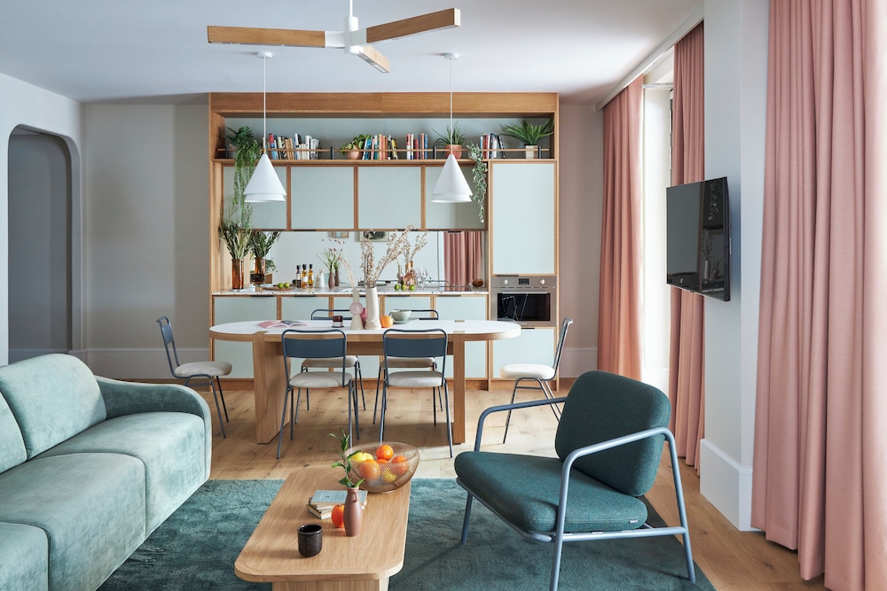 Two Bedroom Terrace Suite - Photo 1