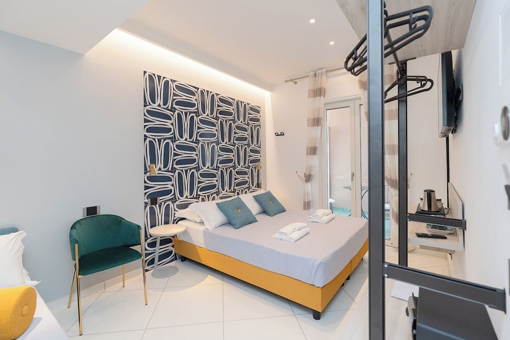 Superior Triple Room, Balcony
