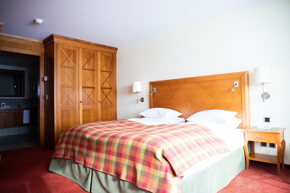 Junior Suite, Balcony, Mountain View