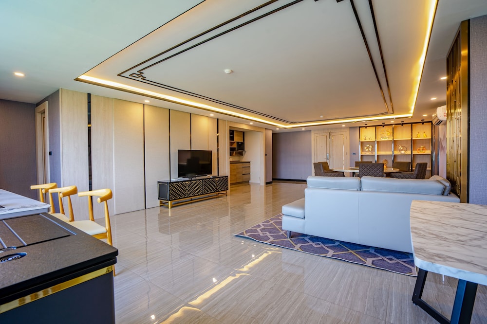 Topstar Private Residence - Photo 2