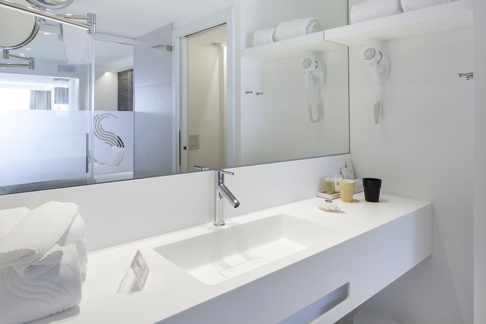 Grand Suite, 2 Bedrooms, Terrace photo 3