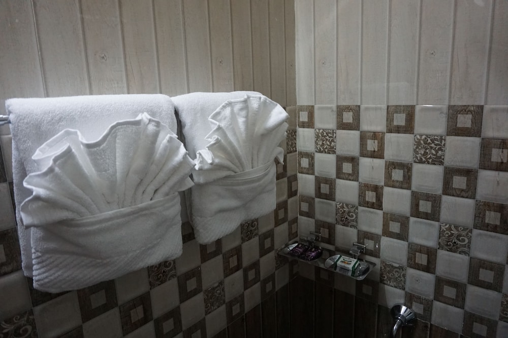 Deluxe Studio Suite, 1 Bedroom, Balcony, Beach View photo 2
