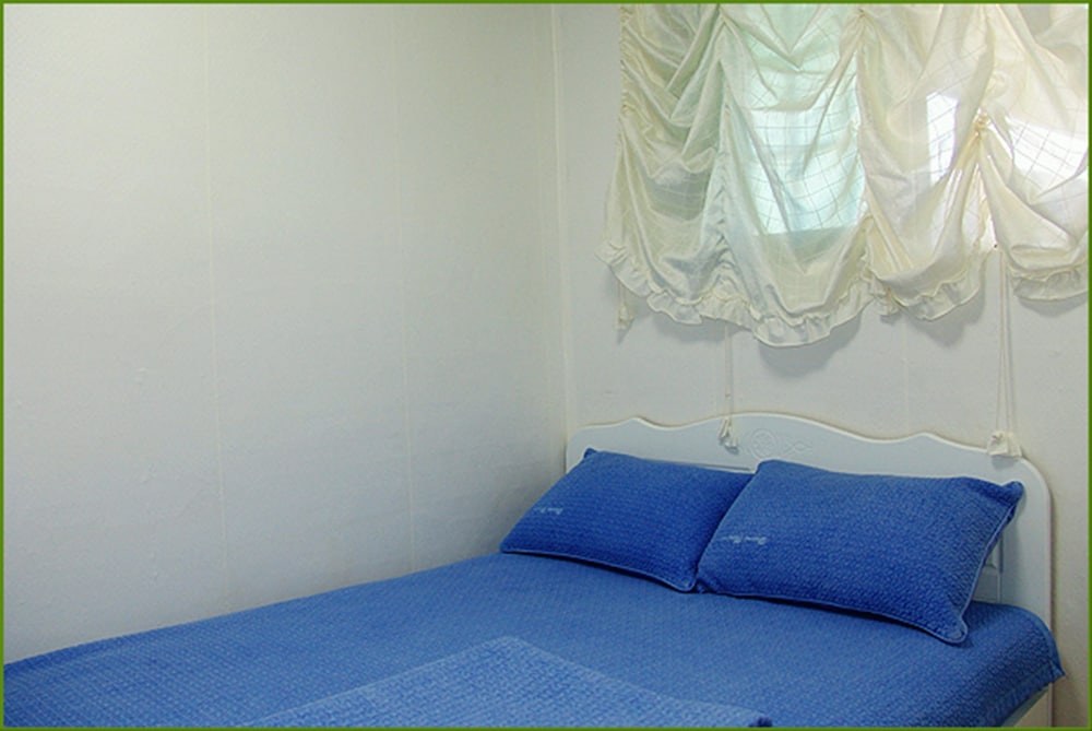 Family Bed Room photo 1
