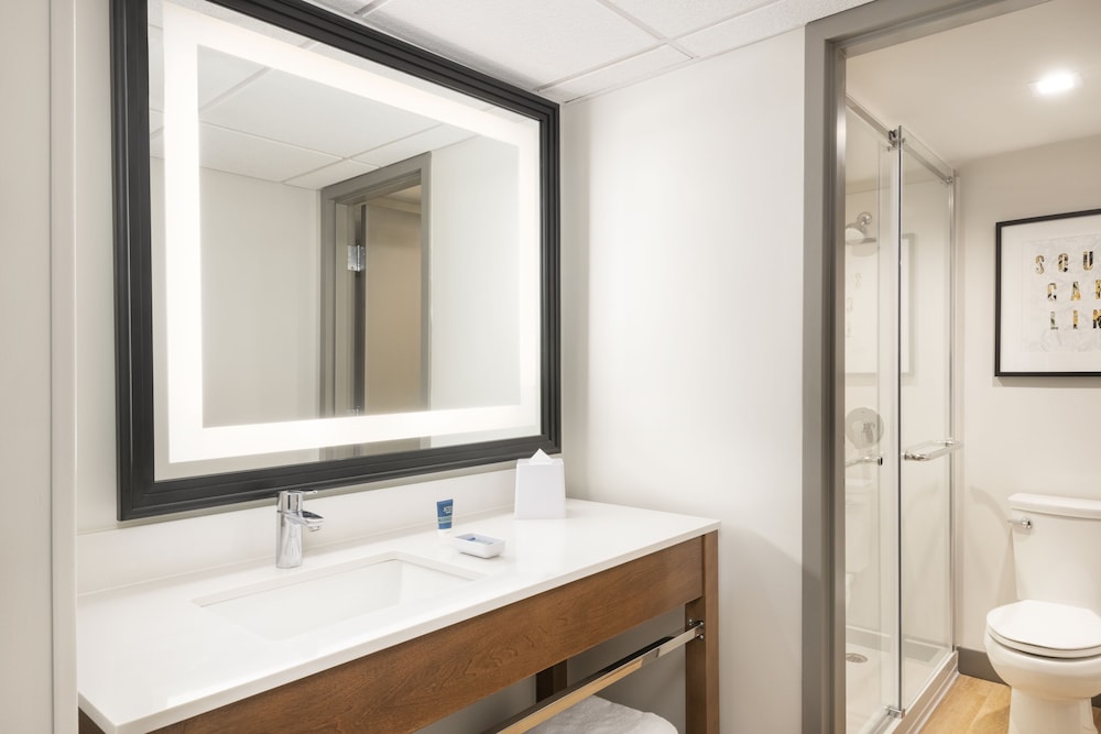 Suite, Multiple Beds - Photo 5