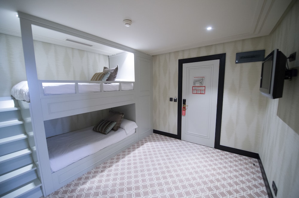 Family Room, Sea View (2 Adults + 2 Childs) - Photo 2
