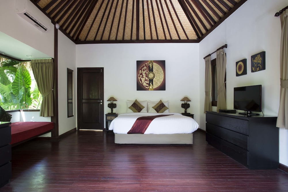 Balinese Tropical Villas
