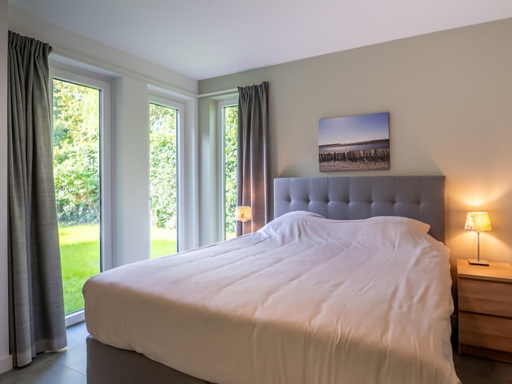 Classic Bungalow, 3 Bedrooms photo 3