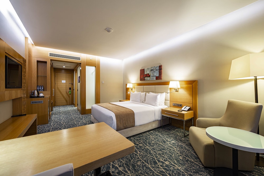 Standard Room, 1 King Bed, Sea View