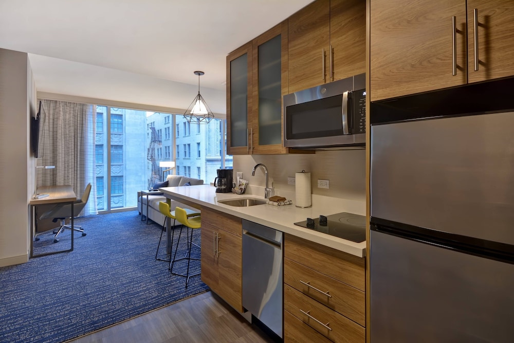Studio Suite, 2 Queen Beds, Corner - Photo 1