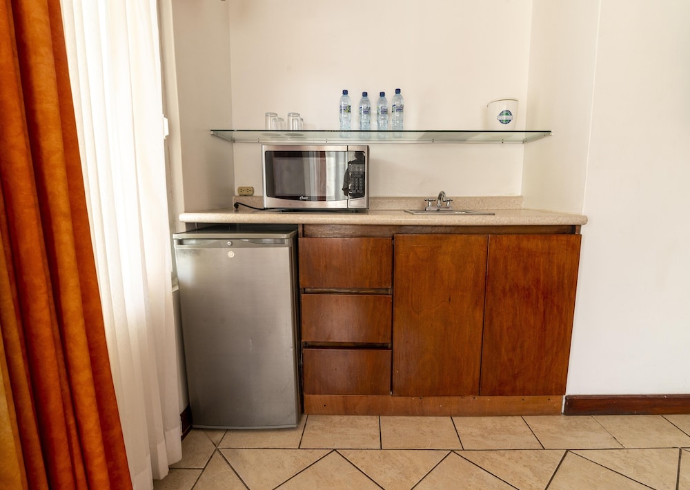 Junior Room, 1 Bedroom, Poolside photo 2