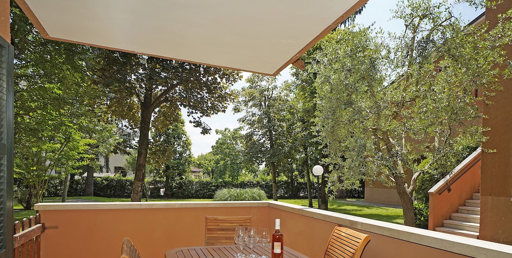 Apartment, Balcony, Garden View