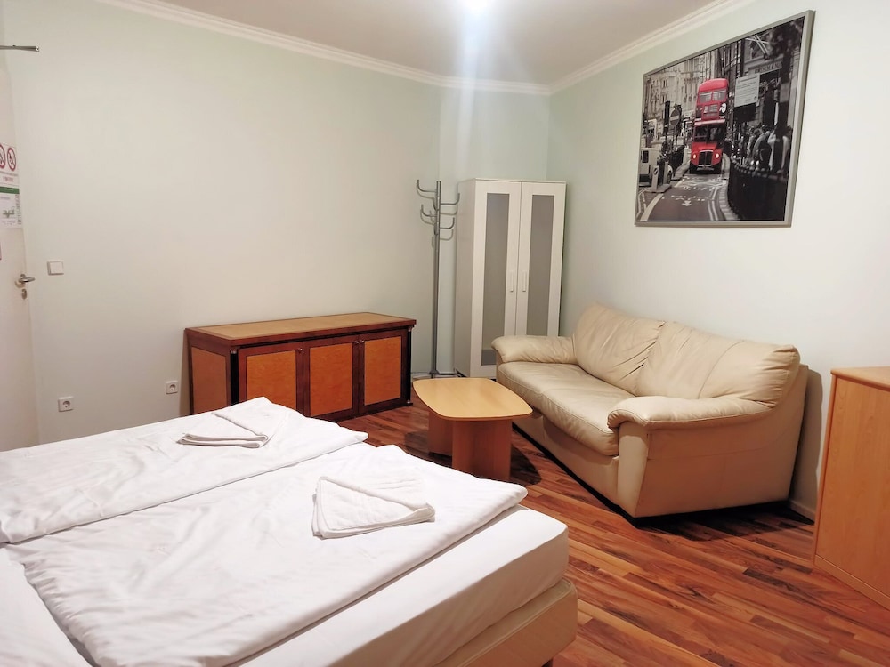 Deluxe Apartment, 6 Bedrooms photo 1