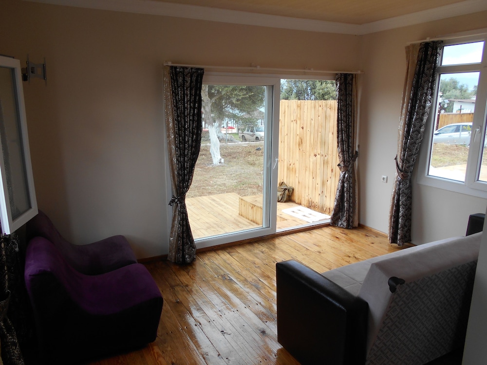 Bungalow photo 3