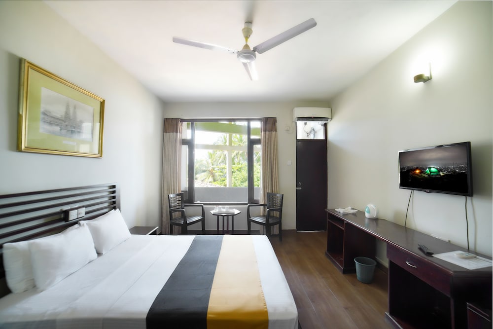 Deluxe NON Sea View Room photo 2