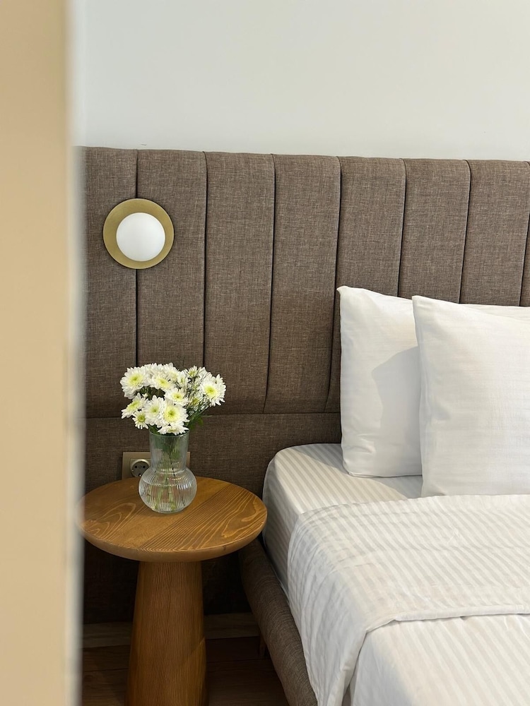 Economy Triple Room