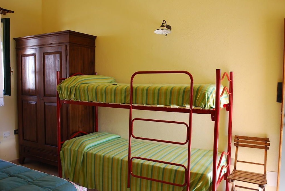 Basic Double Room, 1 Bedroom, Sea View photo 2