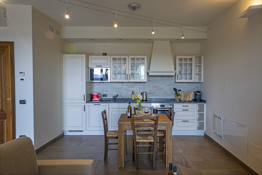 Suite, 1 Bedroom, Vineyard View (Suite Cervognano), photo 6