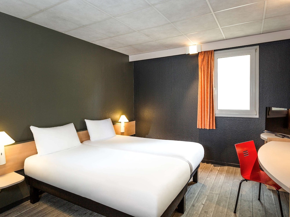 Room, Multiple Beds - Photo 2